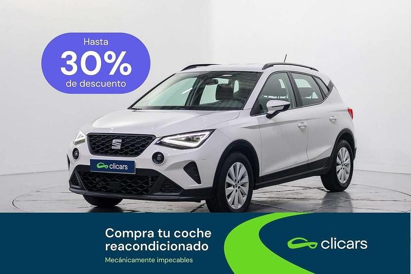 Usado Seat Arona Style 110 CV (80 kW) 2021 Blanco SUV