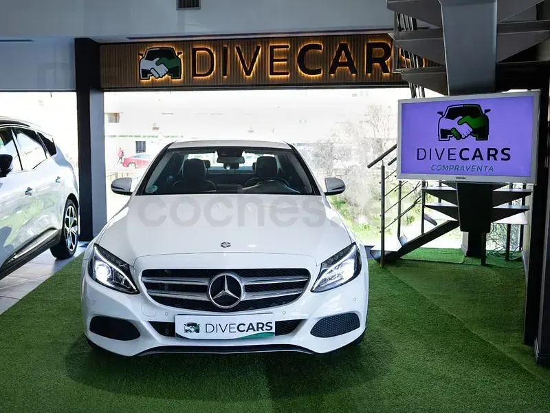 Usado Mercedes C200 136 CV (100 kW) 2017 Blanco Berlina