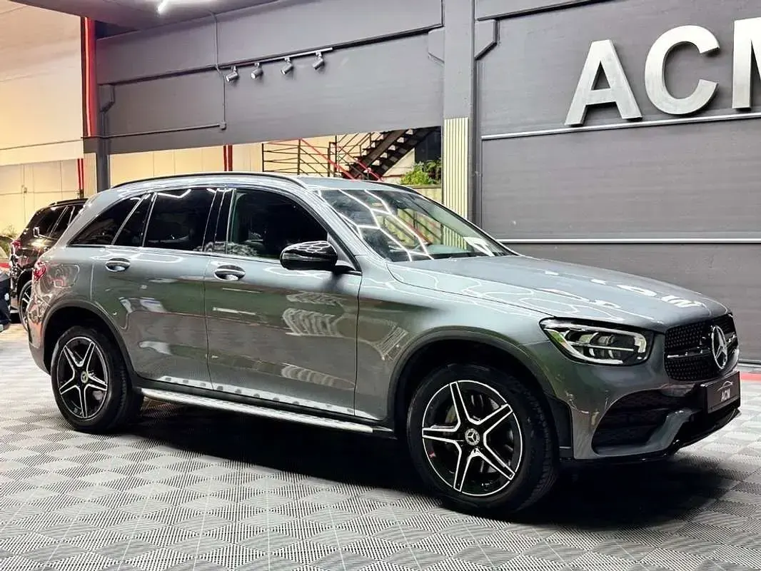 Usado Mercedes GLC300de 306 CV (225 kW) 2022 Gris SUV