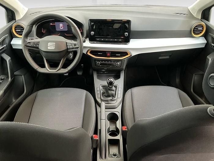 Usado Seat Ibiza Style 115 CV (84 kW) 2025 Gris Utilitario