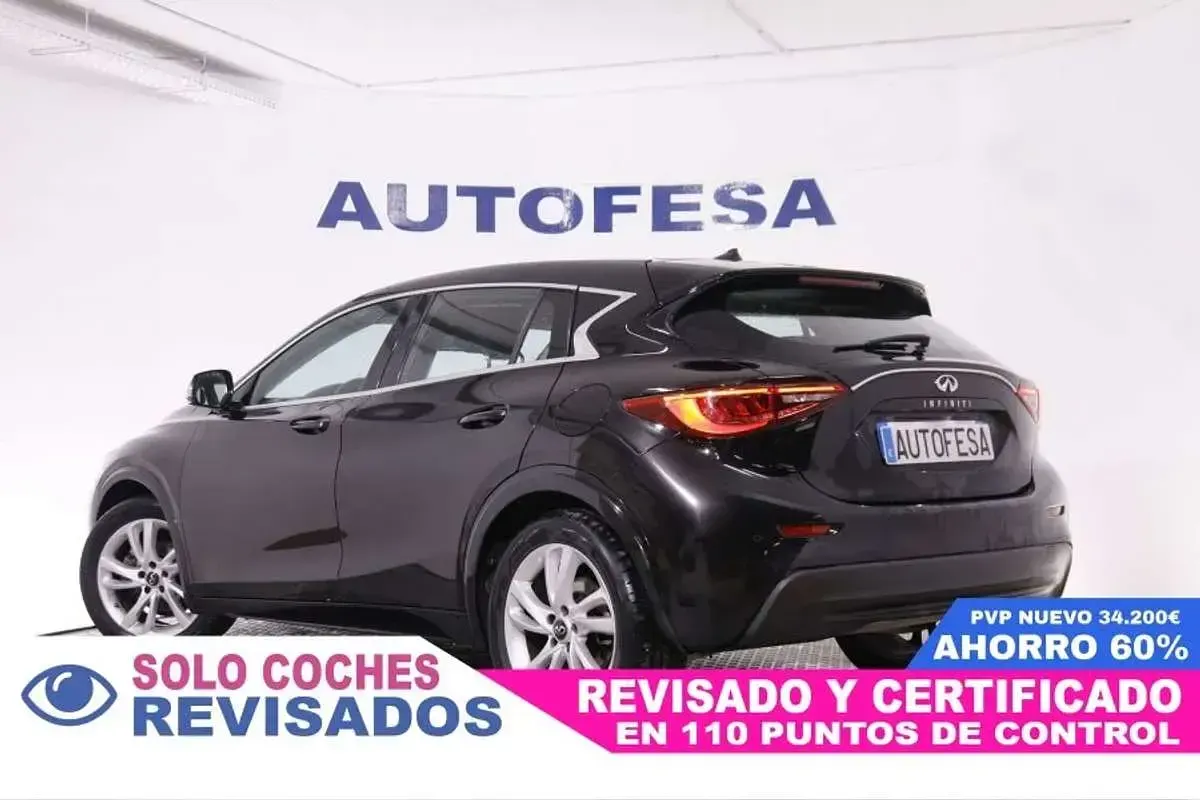Usado Infiniti Q30 Premium 109 CV (80 kW) 2016 Negro SUV