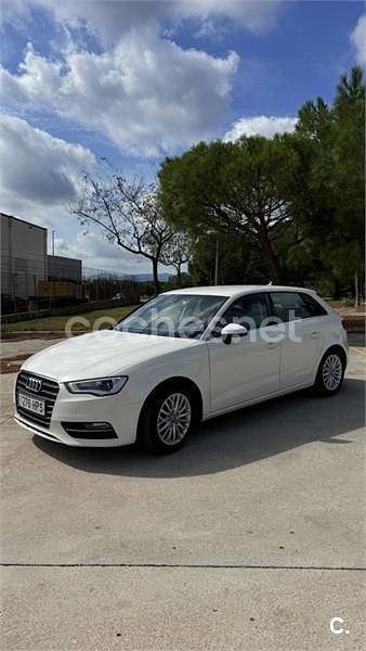Usado Audi A3 Ambiente 150 CV (110 kW) 2013 Blanco Berlina