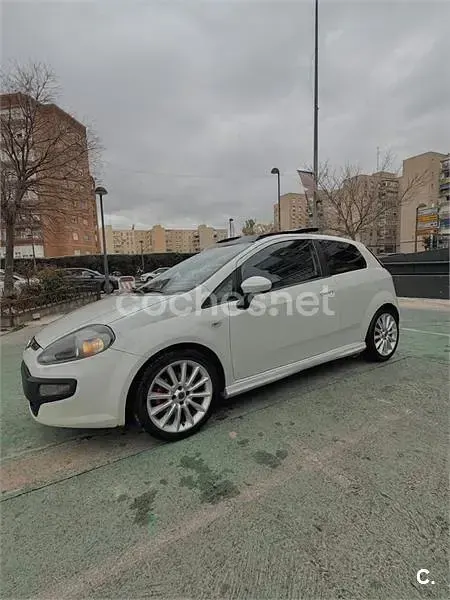 Usado Fiat Punto Evo Sport 95 CV (69 kW) 2010 Blanco Utilitario