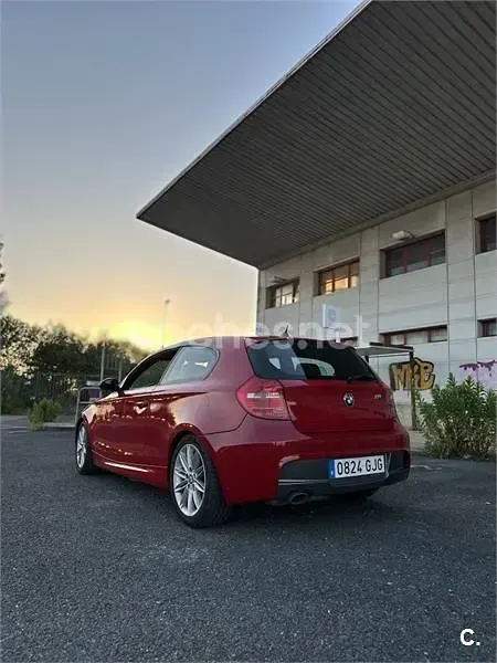 Usado BMW 116 122 CV (89 kW) 2008 Rojo Utilitario