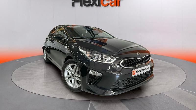 Negro Usado 2019 Kia Ceed Berlina | 14.890 € (Buen precio) - Imagen 1/4