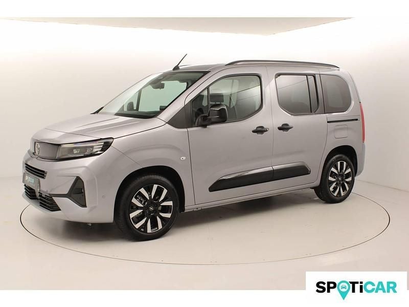 Nuevo Opel Combo S 100 CV (73 kW) 2025 Gris Familiar
