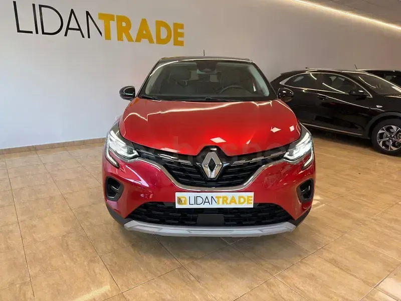 Usado Renault Captur Zen 91 CV (66 kW) 2022 Burdeos SUV