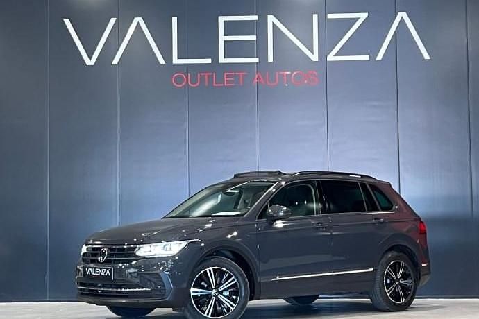 Usado VW Tiguan Life 148 CV (108 kW) 2021 SUV