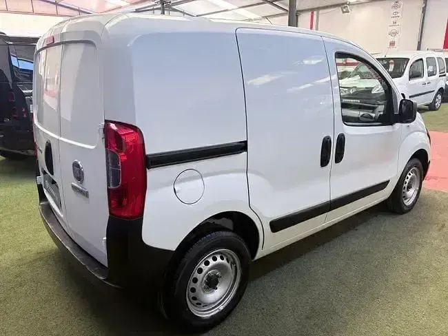 Usado Fiat Fiorino 80 CV (58 kW) 2019 Blanco Monovolumen