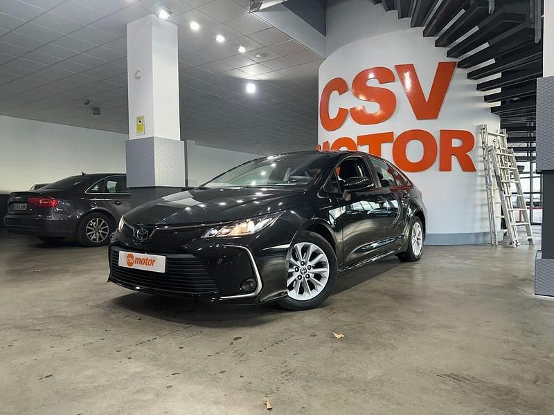 Usado Toyota Corolla Sol 126 CV (92 kW) 2023 Negro Berlina