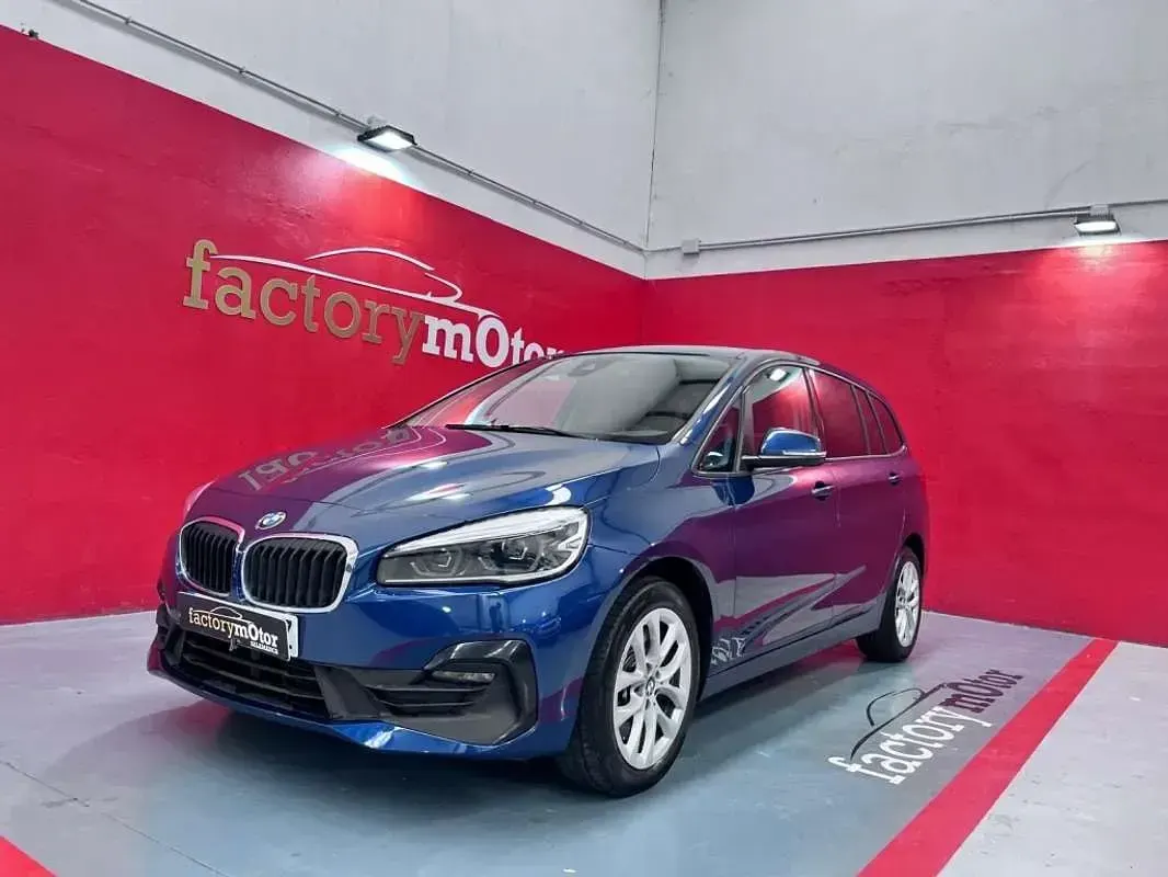 Usado BMW 218 Gran Tourer Sport Line 150 HP (110 kW) 2022 Azul Monovolume