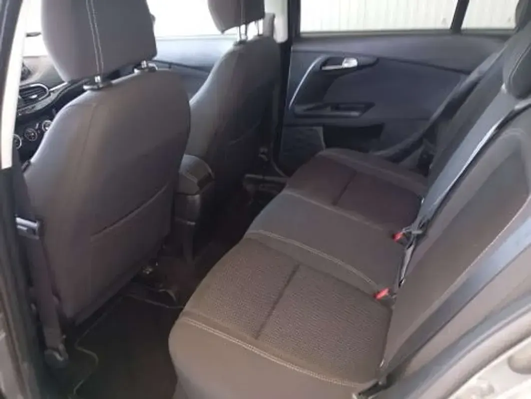 Usado Fiat Tipo Life 95 CV (69 kW) 2022 Gris Familiar