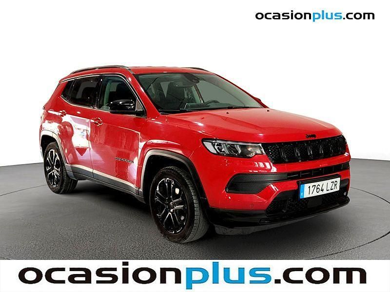 Usado Jeep Compass Night Eagle 131 CV (96 kW) 2022 Rojo SUV