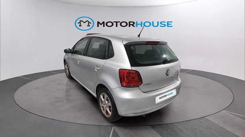 Usado VW Polo Advance 85 CV (62 kW) 2009 Gris Utilitario
