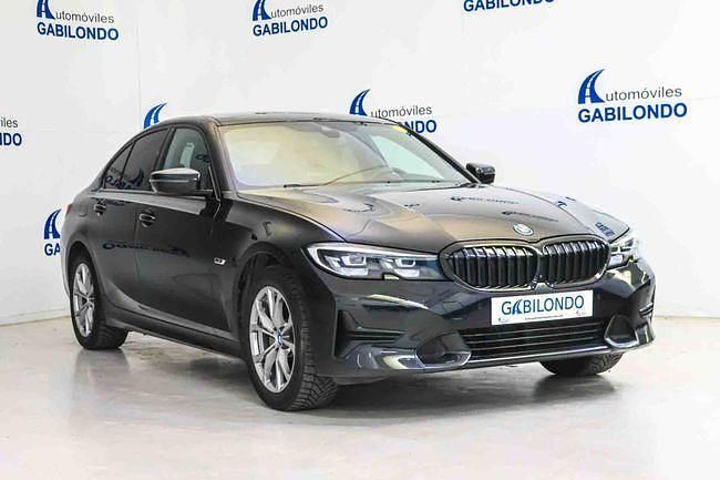 Usado BMW 320e Comfort Edition 204 CV (150 kW) 2021 Naranja Berlina