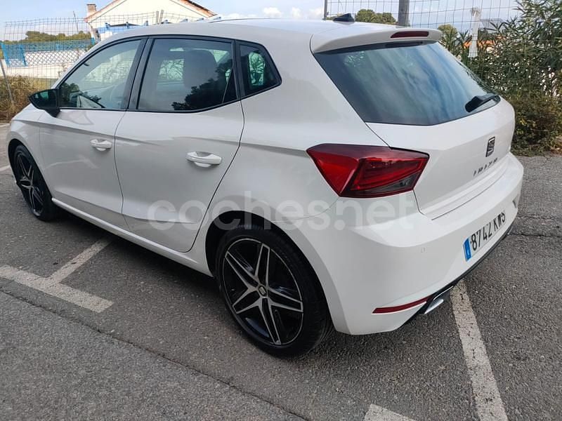 Usado Seat Ibiza FR 95 CV (69 kW) 2019 Blanco Berlina