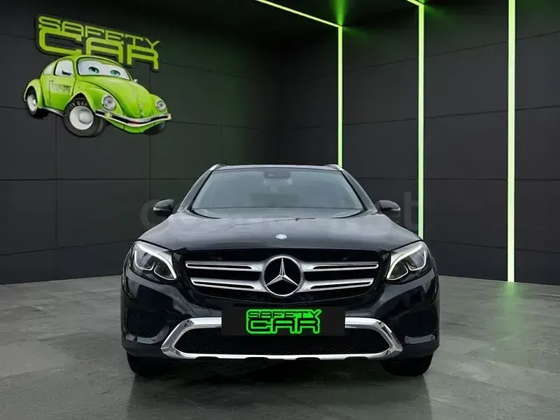 Usado Mercedes GLC220 170 CV (125 kW) 2016 Negro SUV