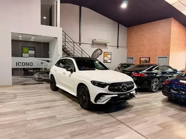 Usado Mercedes GLC300de 333 CV (244 kW) 2023