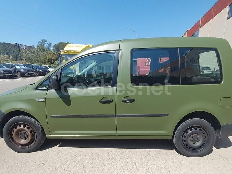 Verde Usado 2020 VW Caddy Trendline Monovolumen | 19.000 € (Un poco caro) - Imagen 1/4