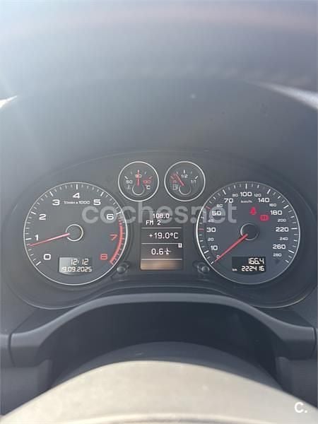 Azul Usado 2012 Audi A3 Sportback Ambition Utilitario | 8200 € (Precio justo) - Imagen 1/4