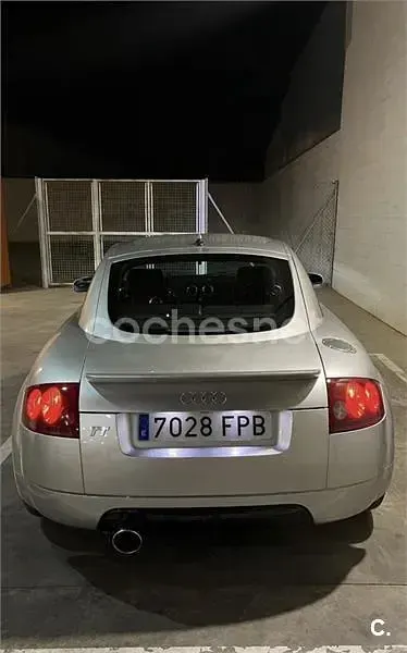 Usado Audi TT 180 CV (132 kW) 1998 Gris / plata Coupe
