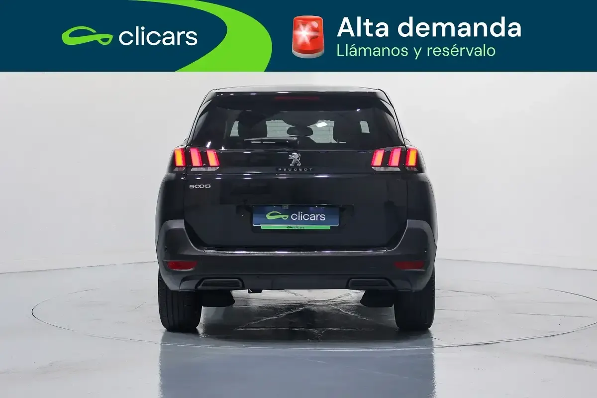 Usado Peugeot 5008 Allure 130 CV (95 kW) 2022 Negro SUV