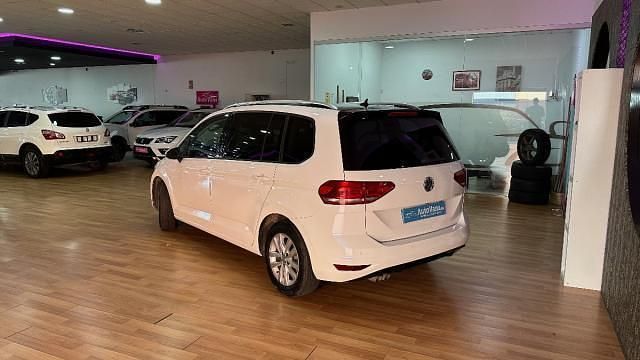 Usado VW Touran Highline 110 CV (80 kW) 2016 Monovolumen