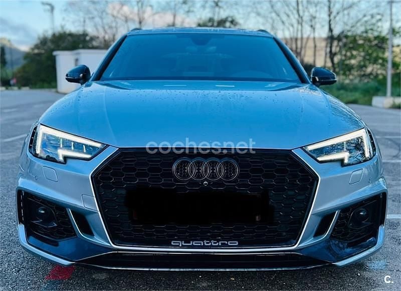 Usado Audi RS4 450 CV (330 kW) 2018 Gris / plata Familiar