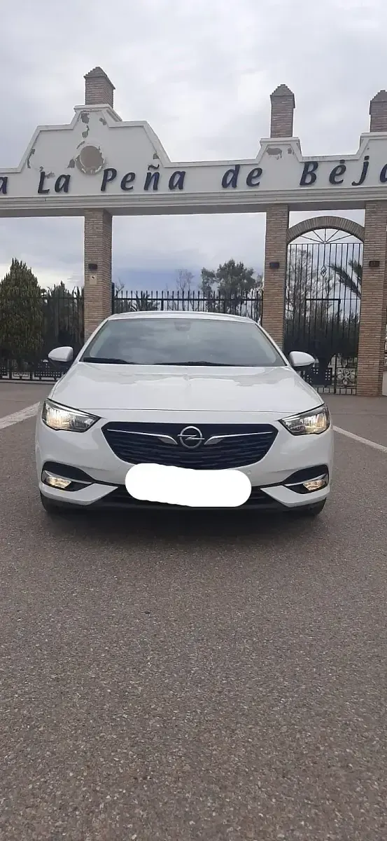 Usado Opel Insignia S 136 CV (100 kW) 2019 Blanco Berlina