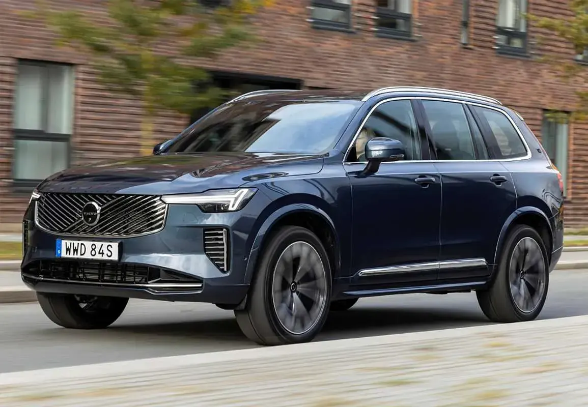 Usado Volvo XC90 Ultimate 235 CV (172 kW) 2023 Negro SUV