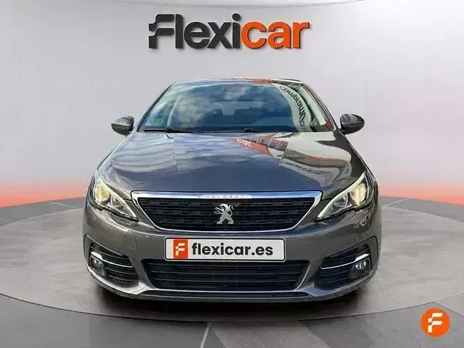 Usado Peugeot 308 Style 130 CV (95 kW) 2020 Gris Berlina