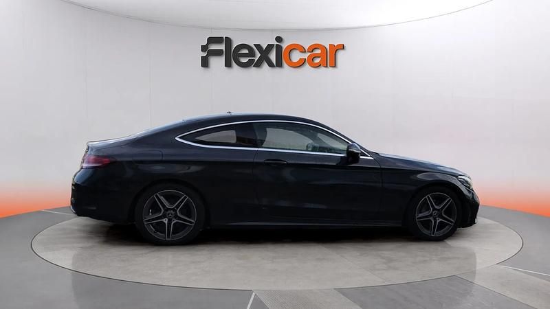 Usado Mercedes C220 170 HP (125 kW) 2018 Azul Coupé