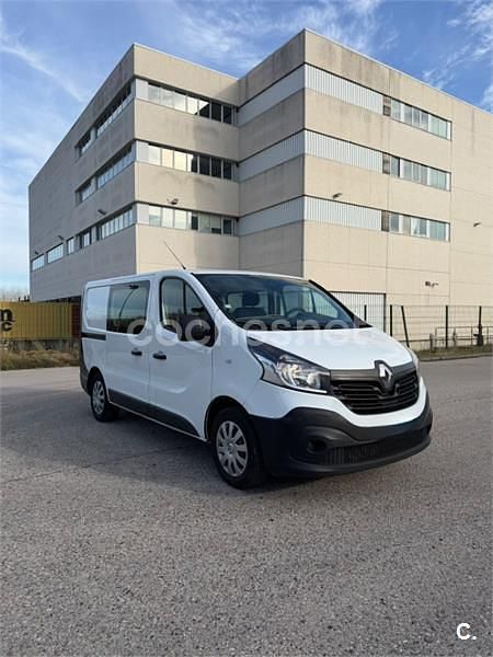 Usado Renault Trafic 120 CV (88 kW) 2019 Blanco Monovolumen
