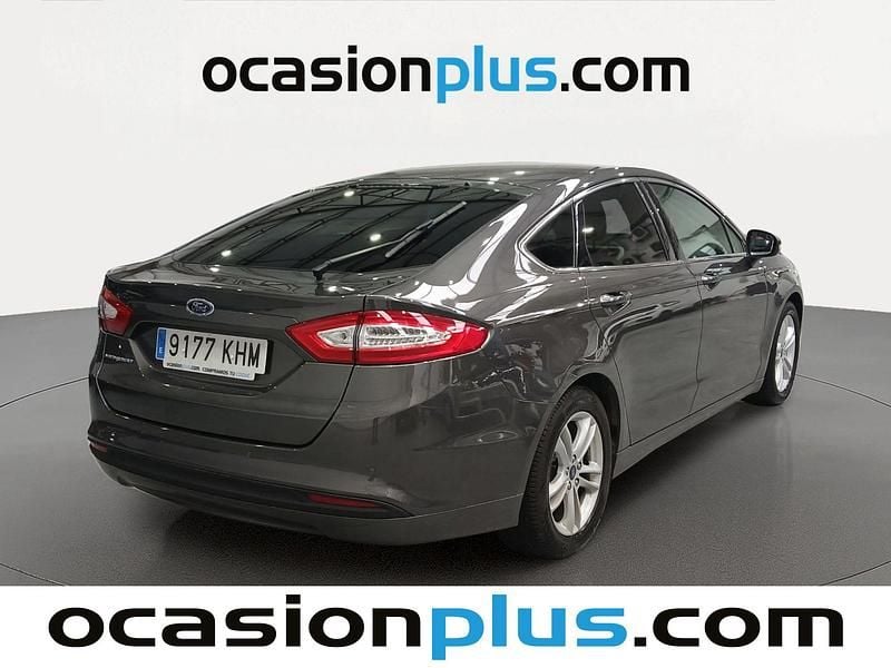 Usado Ford Mondeo Trend 160 CV (117 kW) 2018 Negro