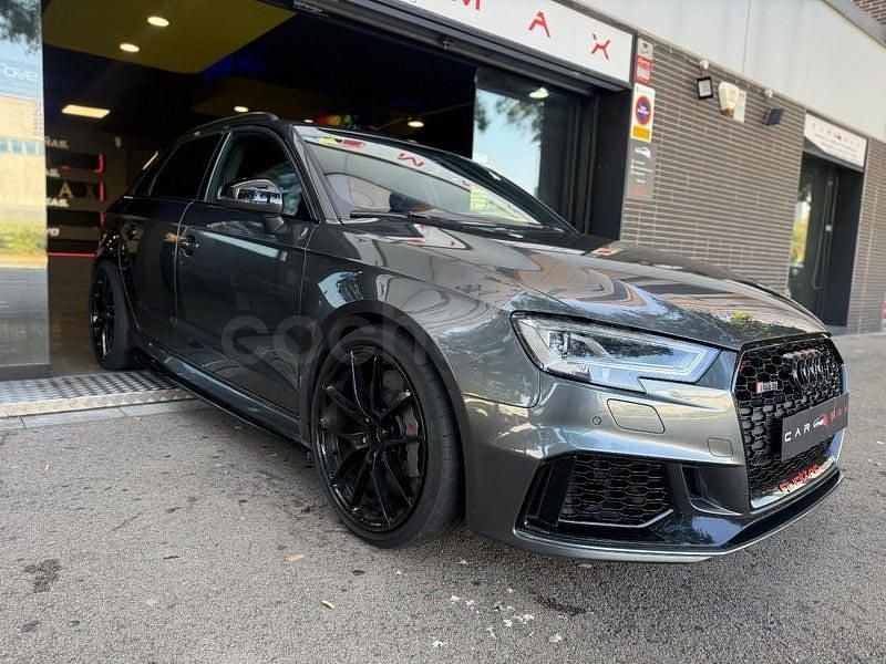 Usado Audi RS3 Performance 400 CV (294 kW) 2017 Gris / plata Berlina
