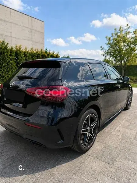 Usado Mercedes A250 218 CV (160 kW) 2024 Negro Berlina
