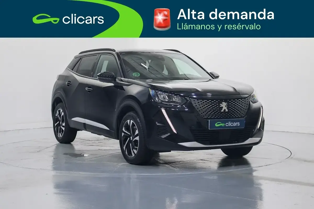 Usado Peugeot 2008 Allure 130 CV (95 kW) 2023 Negro SUV