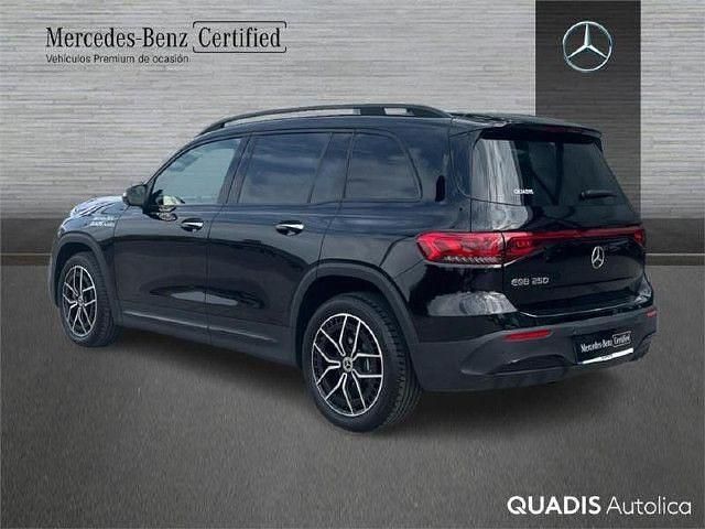 Usado Mercedes EQB250 139 kW (190 CV) 2023 Negro noche SUV