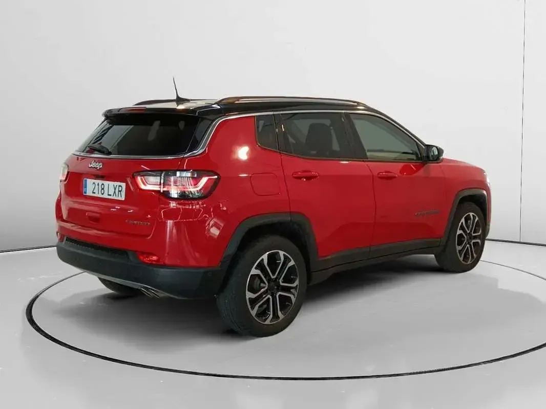 Usado Jeep Compass Limited 131 CV (96 kW) 2022 Rojo SUV