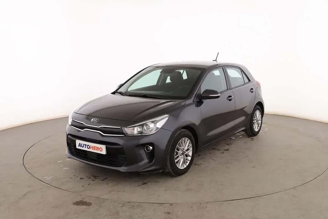 Usado Kia Rio 85 CV (62 kW) 2017 Berlina