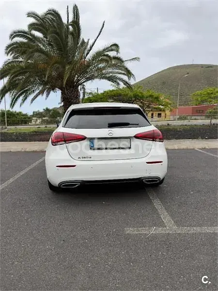 Usado Mercedes A180 109 CV (80 kW) 2019 Blanco Berlina