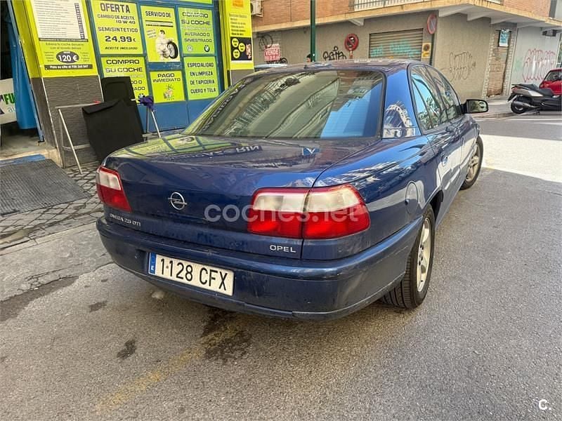 Brugt Opel Omega Elegance 150 HK (110 kW) 2003 Blå Stationcar