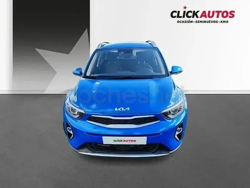 Usado Kia Stonic 100 CV (73 kW) 2025 Azul SUV
