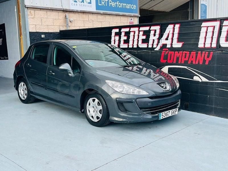 Gris / plata Usado 2009 Peugeot 308 Berlina | 3590 € (Buen precio) - Imagen 1/4