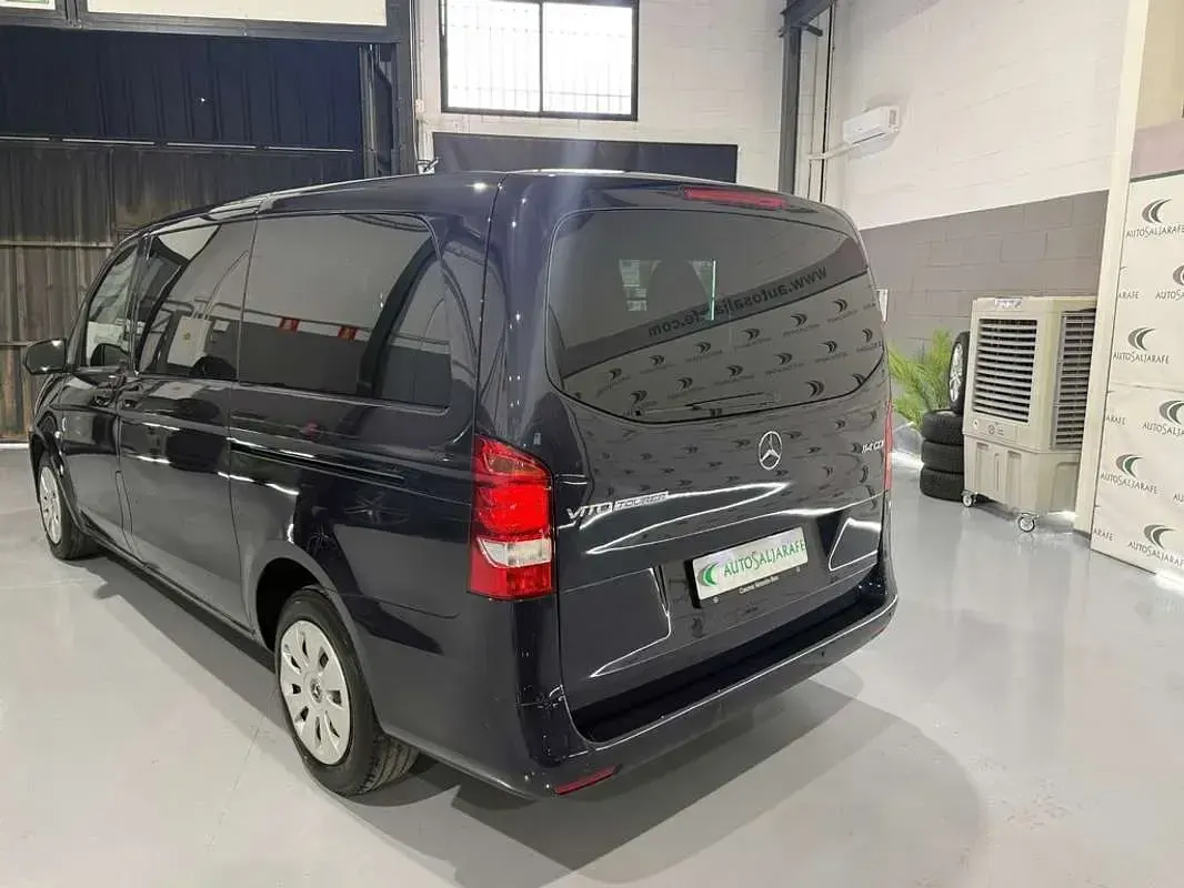 Usado Mercedes Vito 136 CV (100 kW) 2019 Azul Van