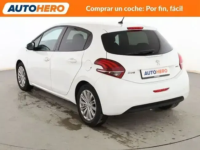 Occasion Peugeot 208 Style 82 PK (60 kW) 2017 Wit Hatchback