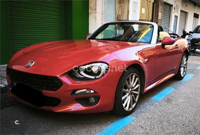 Usado Fiat 124 Spider Lusso 140 CV (102 kW) 2017 Rojo Descapotable