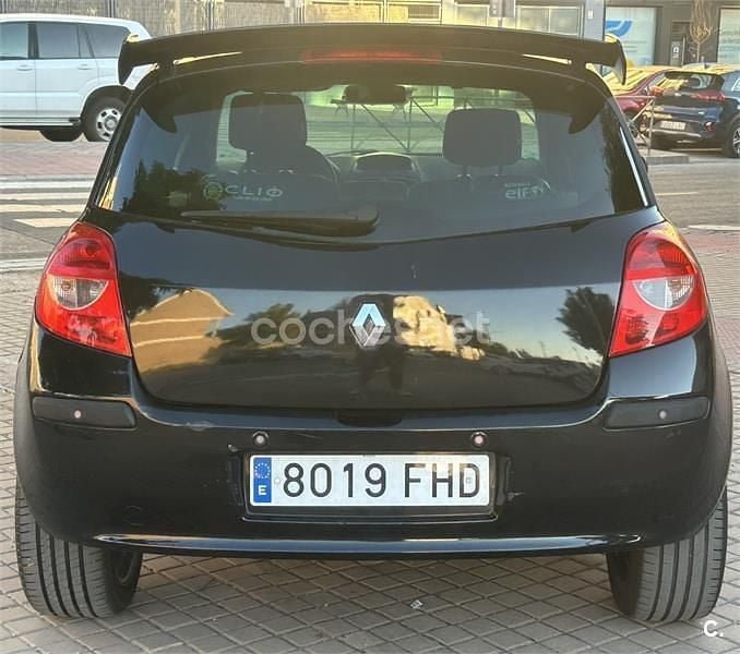 Usado Renault Clio II Exception 140 CV (102 kW) 2006 Negro Berlina