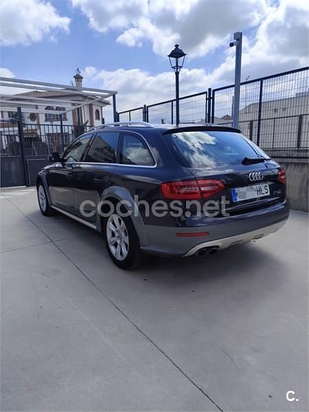 Usado Audi A4 Allroad 143 CV (105 kW) 2012 Negro Familiar