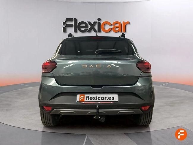 Usado Dacia Sandero Expression 101 CV (74 kW) 2023 Verde